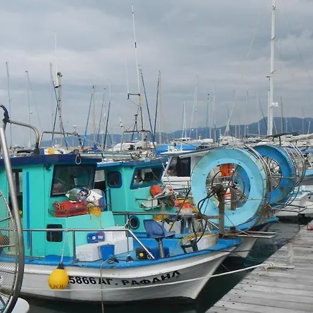 Appartamento Penthouse Direkt Am Polis